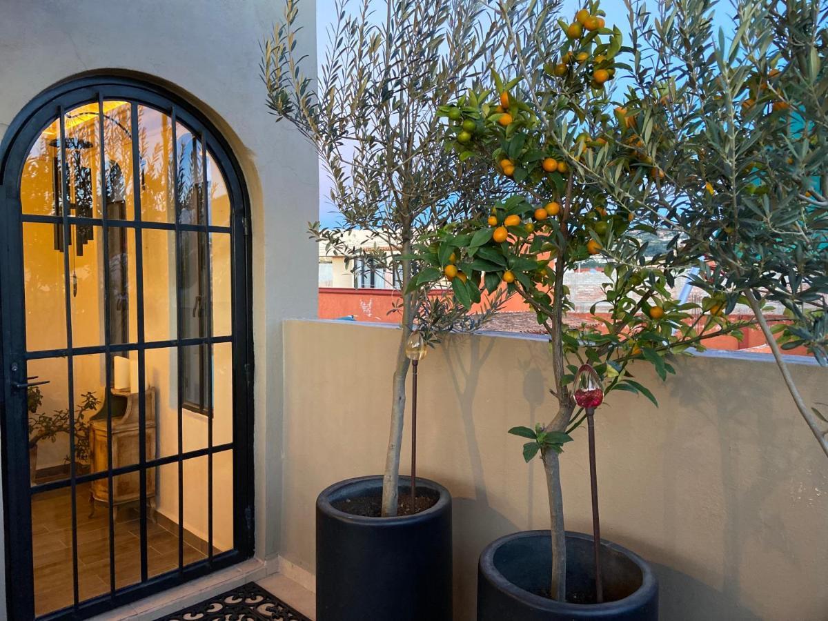 سان ميغيل دي الليندي Casa Juana Guesthouse المظهر الخارجي الصورة